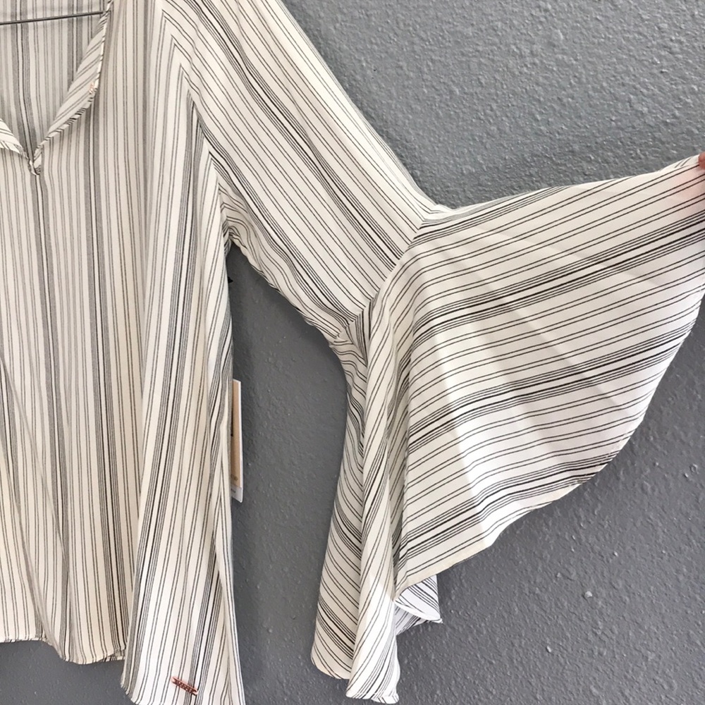 Ivanka Trump Blouse - Picture 8 of 8